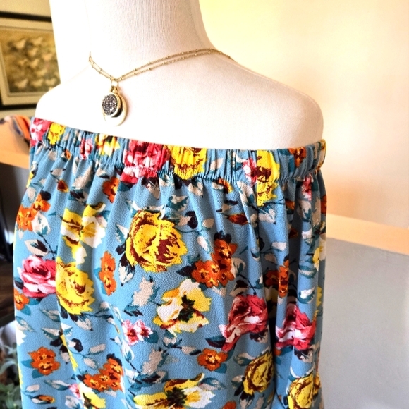 New Xhilaration Women’s Floral Print Off The Shoulder Bell Sleeve Boho Dress XXL - Picture 4 of 10